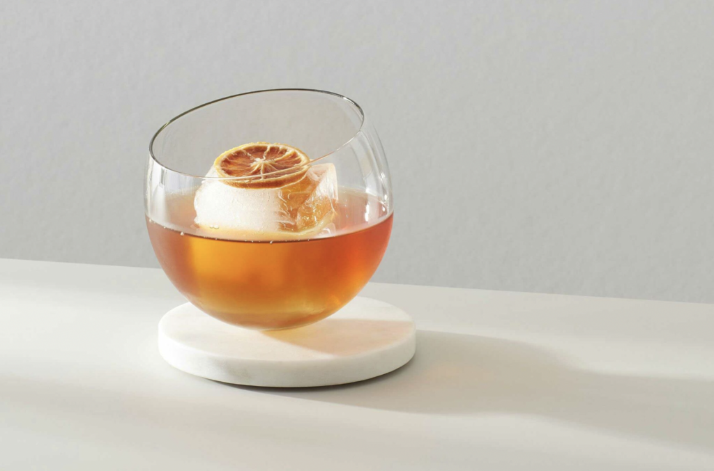 AVANTCHA Organic Fong Ding Oolong in Dong Ding and Pineapple Old Fashioned